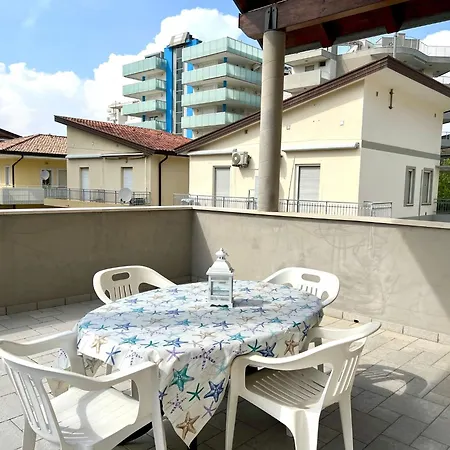 アパート Great For Groups In Lignano *